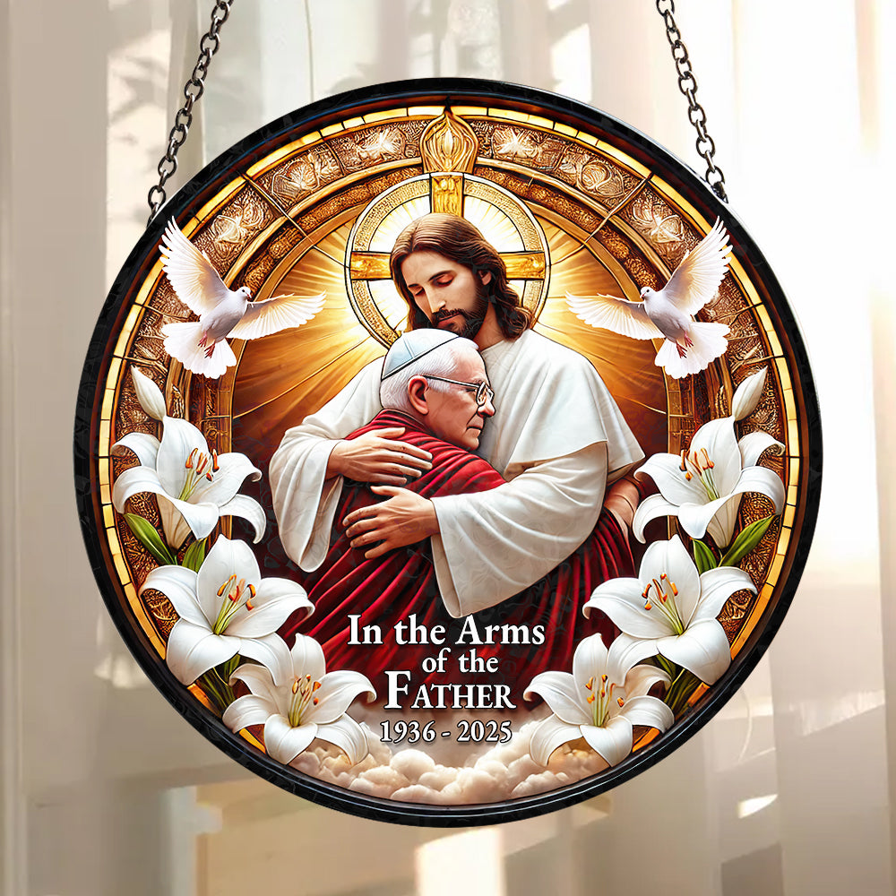 In The Arms Of The Father - Pope Francis Stained Glass Ornament 07hudt220425-Homacus