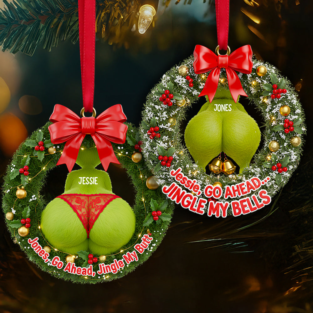 Funny Christmas Wreath Ornament Personalized Gifts For Couple 06NADT011025-Homacus