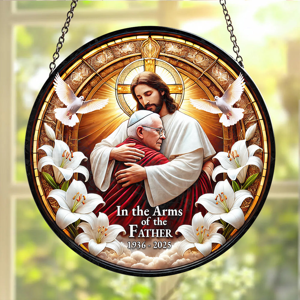 In The Arms Of The Father - Pope Francis Stained Glass Ornament 07hudt220425-Homacus