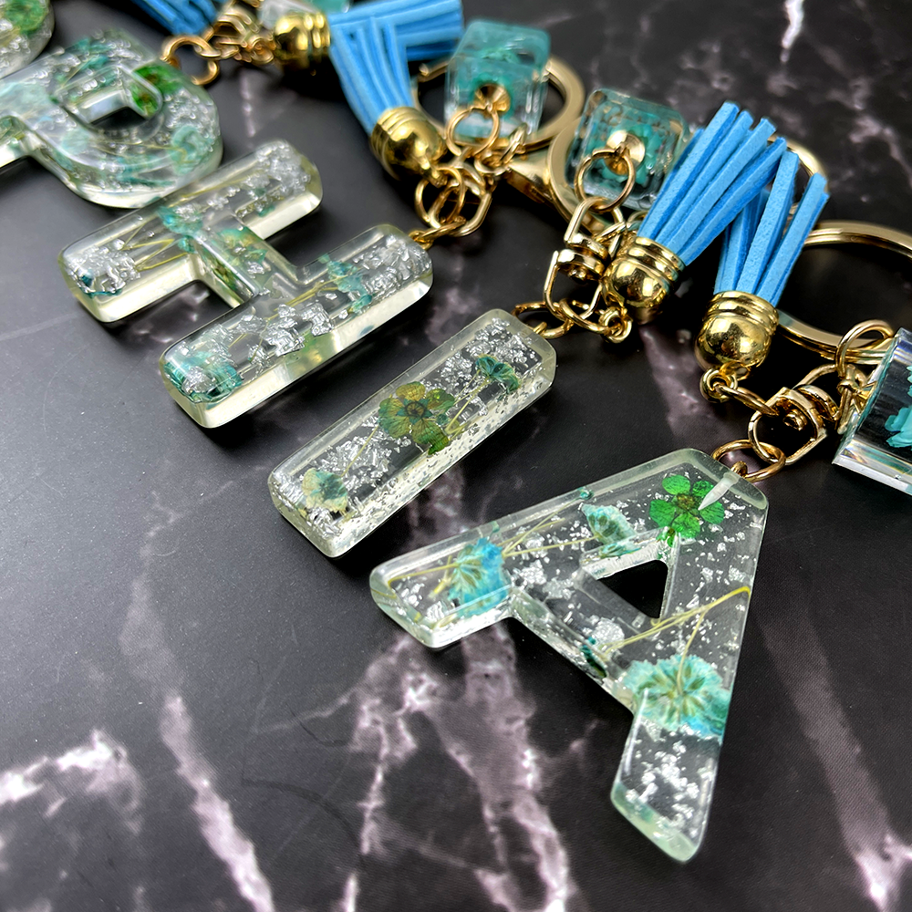 Resin Flower Letter Keychain 29acxx140325-Homacus