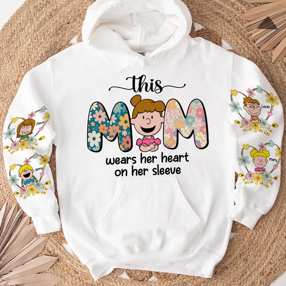 Personalized Gifts For Mom Shirt 05xqtn260325hh This Mom Wears Her Heart On Her Sleeve-Homacus