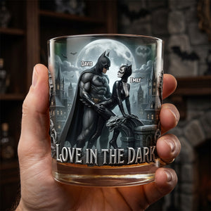 Love In The Dark Round Glass - Personalized Gifts For Couple 03tydh090626