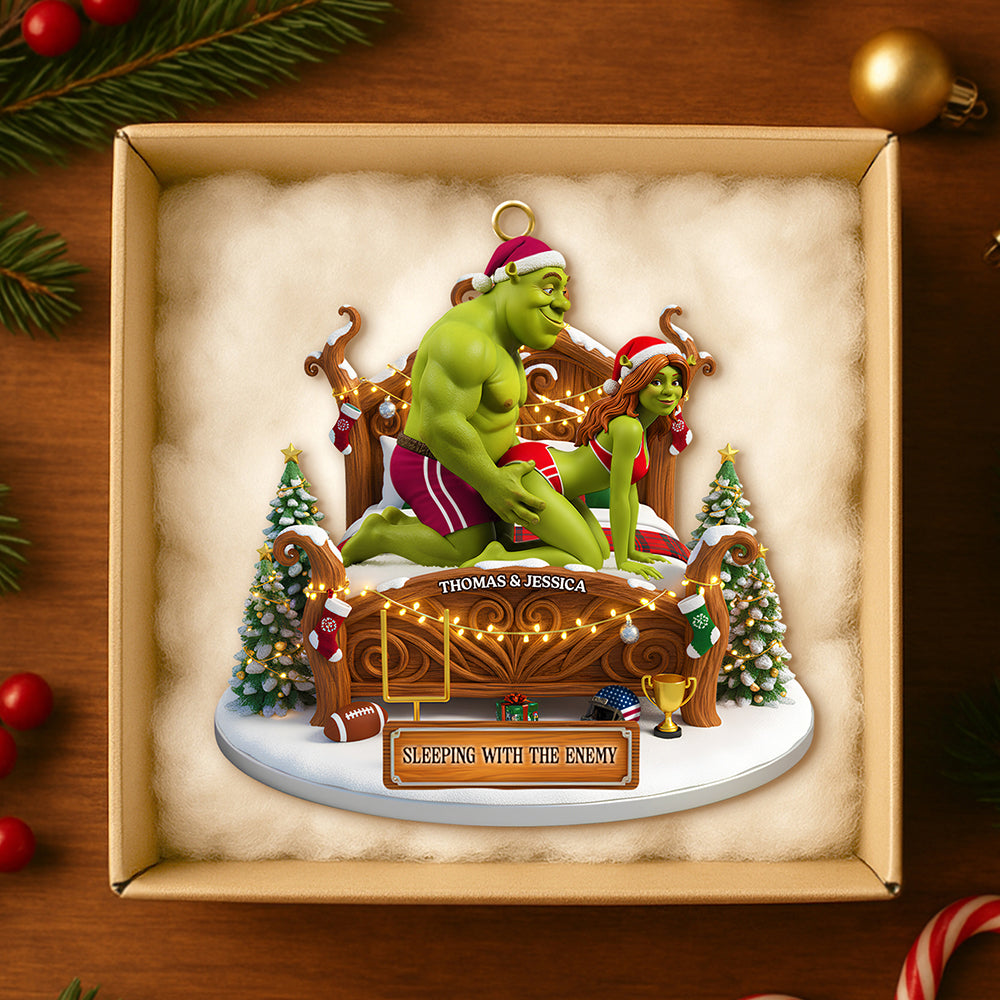 Funny Couple Tree Ornament Personalized Christmas Gifts For Couple 06OHDT061125-Homacus