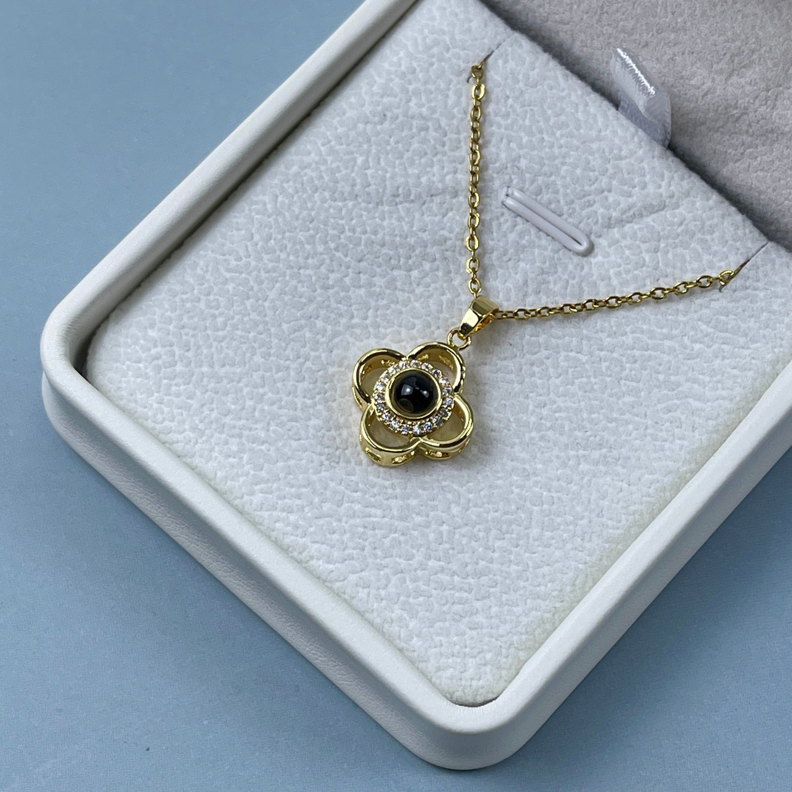 Custom Photo Projection Necklace - Lucky Clover Charm 39-Homacus