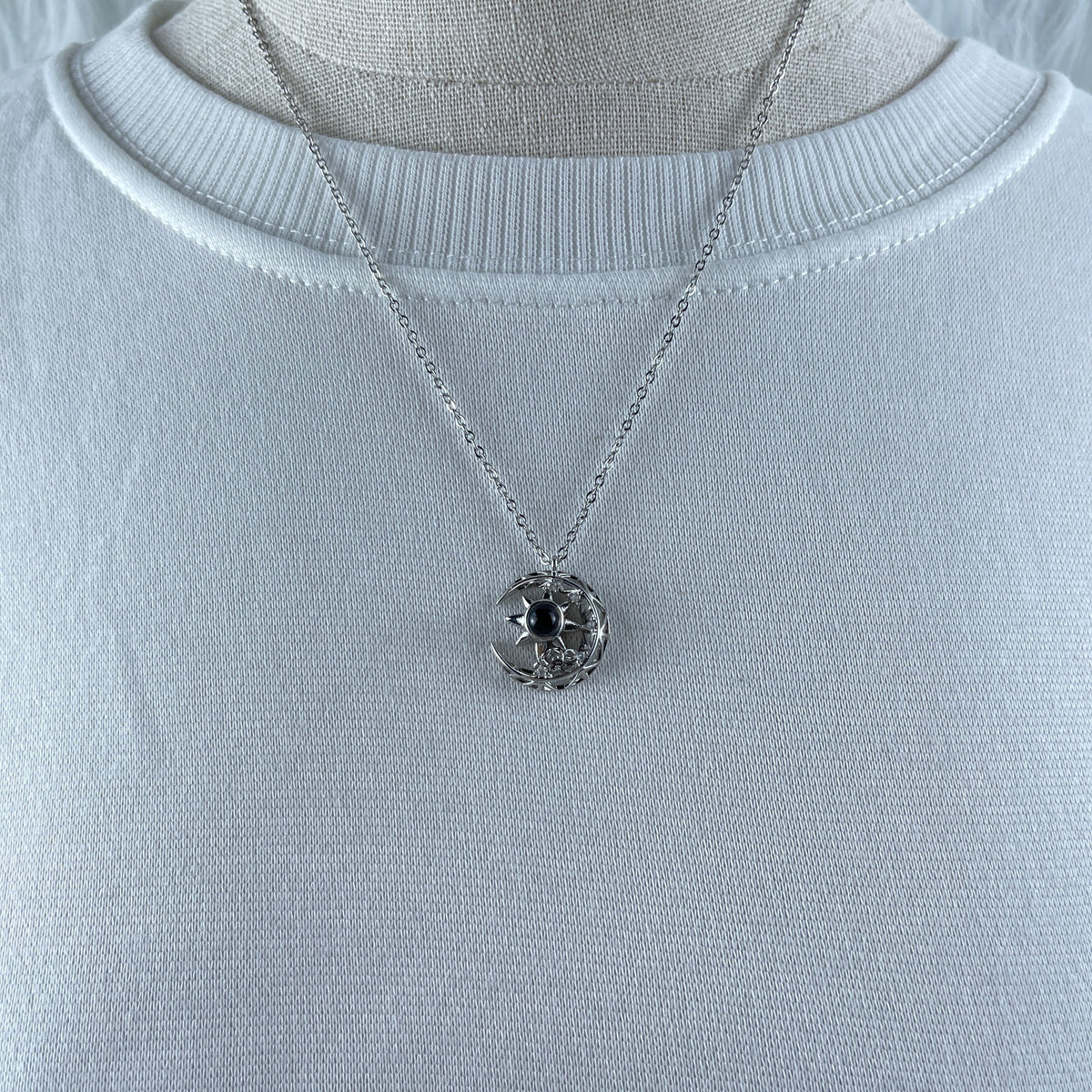 Custom Photo Projection Necklace, Elegant Moonlight Charm 59-Homacus