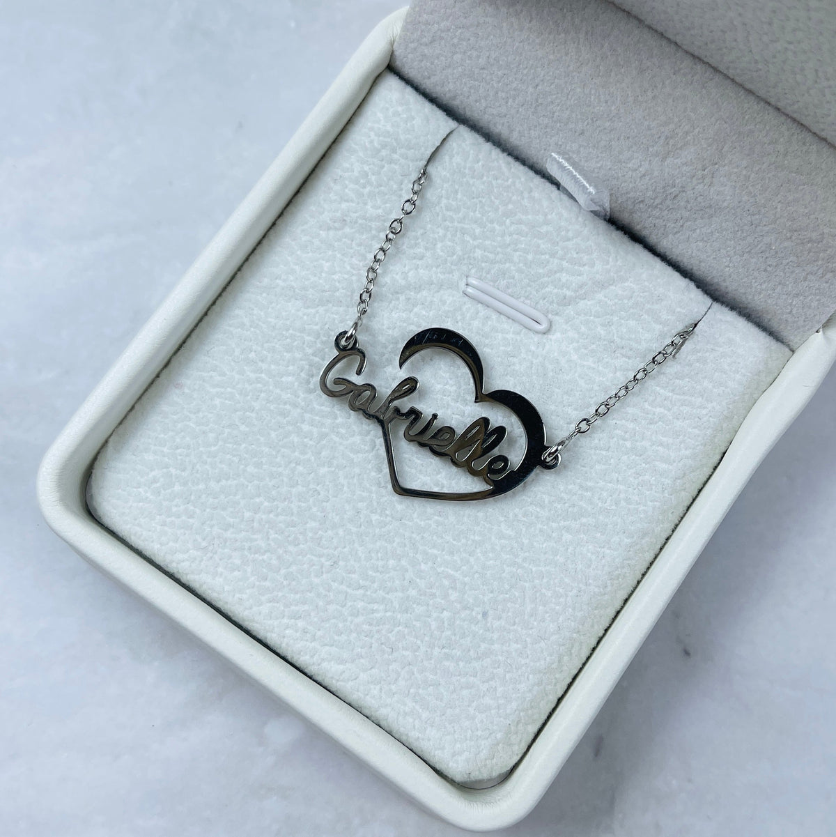 Personalized Name Necklace - Heartfelt Charm 08-Homacus