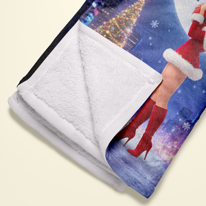 Kissing Couple Christmas Blanket - Personalized Gifts For Couple Blanket 02HUTI290826-Homacus